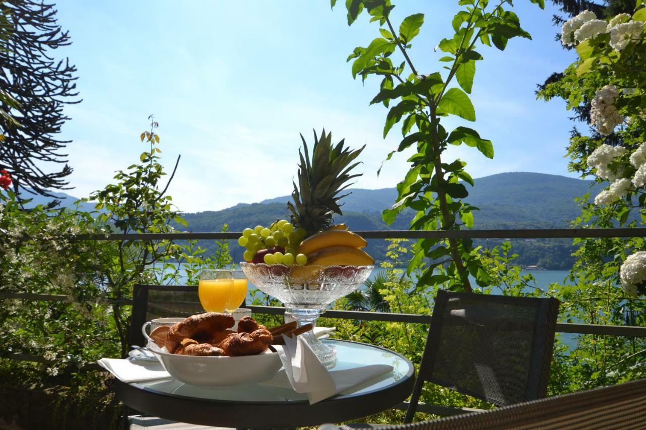 Villa Rina Deluxe And Cottage Porto Ceresio Exteriör bild